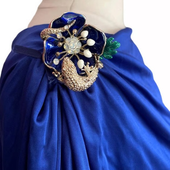 Roberto Cavalli Blue Evening Gown Jeweled Lizard Shoulder Accent Size 38 EUC - Picture 4 of 8